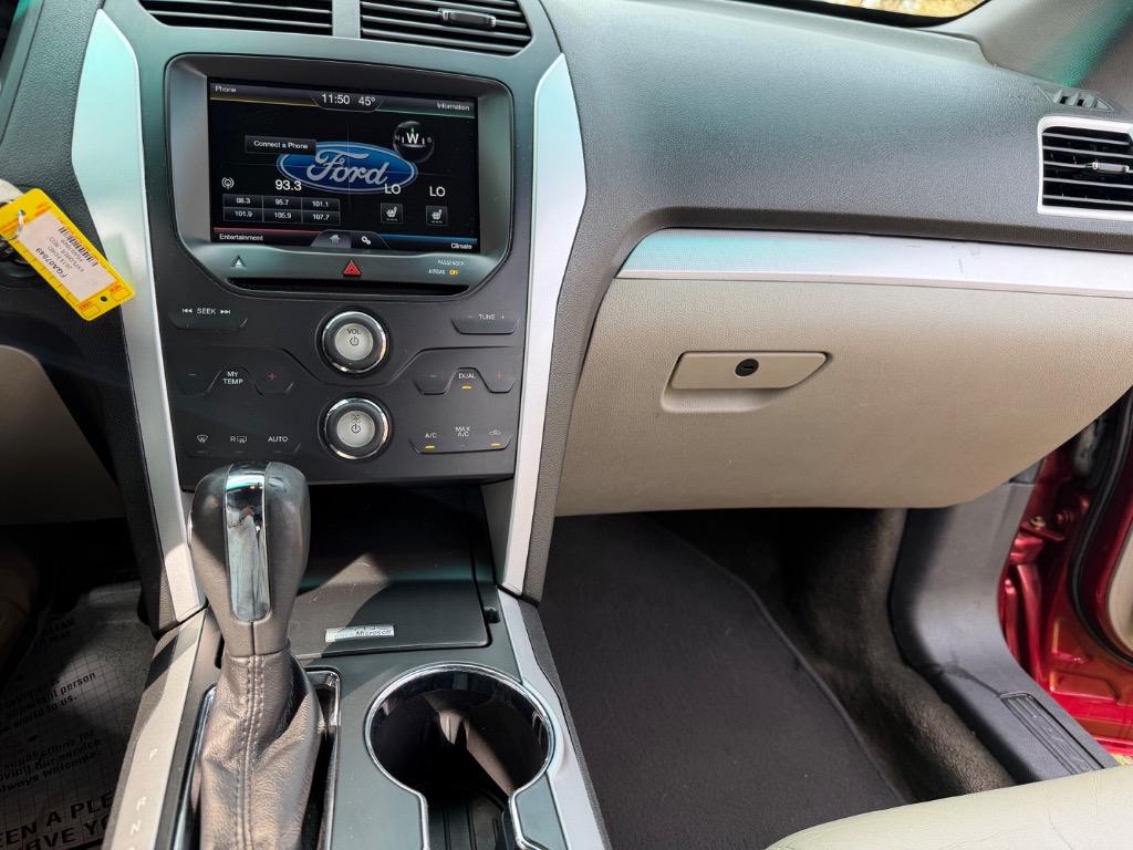 2015 Ford Explorer XLT - Photo 14