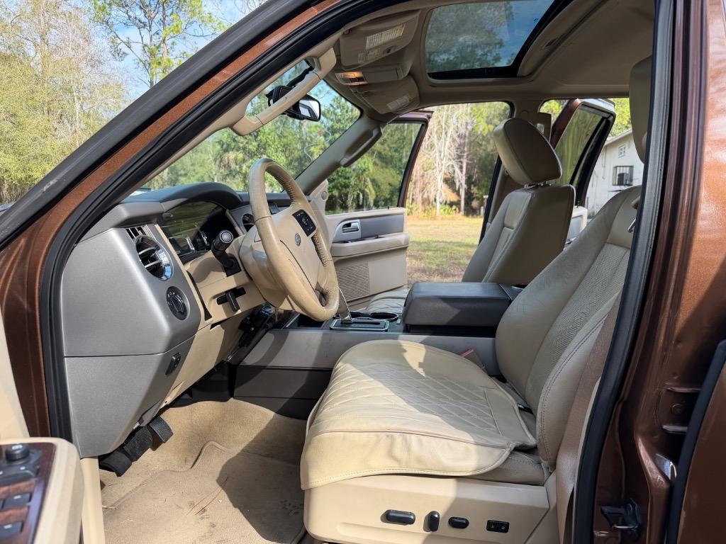 2011 Ford Expedition King Ranch - Photo 10