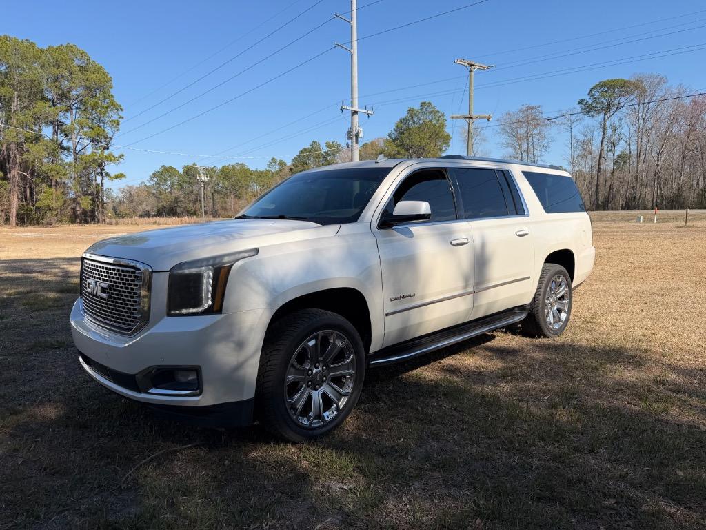2015 GMC Yukon Denali 2WD's photo